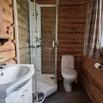 Charming Timber For Gathering And Celebrations Feriehus